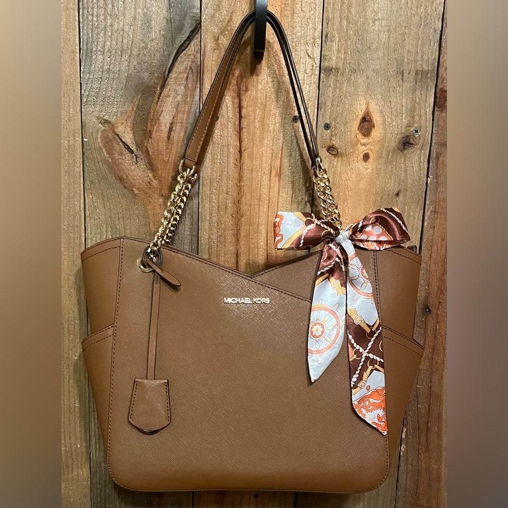 🤎NWT🤎MICHAEL Michael Kors Jet Set Shoulder Tote in Luggage Color. - Picture 1 of 6